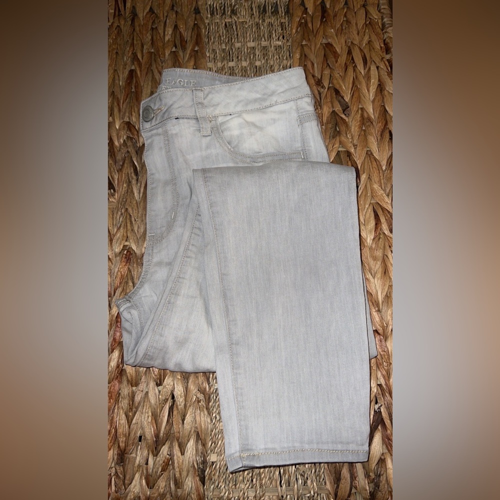 American Eagle Mid-Rise Jeggings